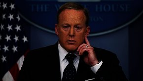 Renuncia el secretario de prensa de la Casa Blanca, Sean Spicer
